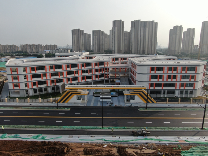 南京信息工程大学从属尝试幼学（晓山西路校区）